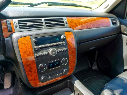 Used 2007 Chevrolet Silverado 1500 LTZ w/ Safety Package image 12