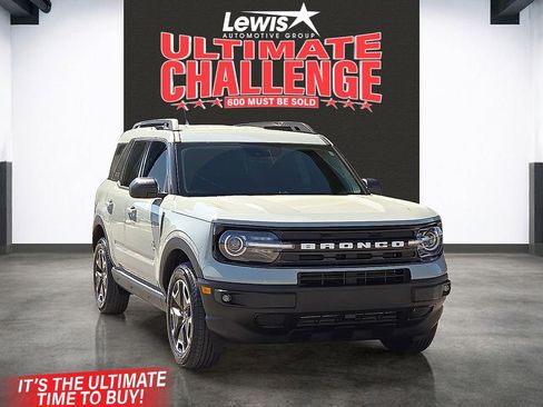 Used 2023 Ford Bronco Sport Outer Banks image 6