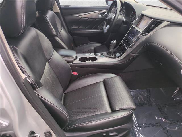 Used 2019 INFINITI Q50 Signature Edition w/ All Weather Package (L93) AWD/4WD image 19
