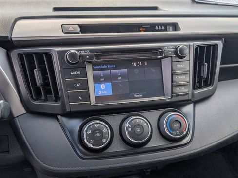 Used 2018 Toyota RAV4 LE w/ All Weather Liner Package image 16