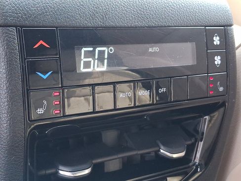 Certified 2023 Jeep Grand Cherokee L Limited w/ Luxury Tech Group II image 13