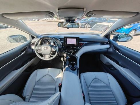 Used 2022 Toyota Camry SE FWD image 29