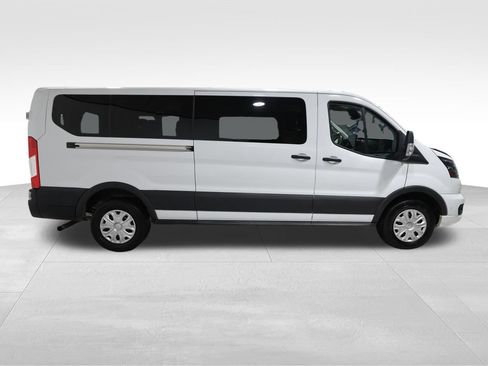 Used 2023 Ford Transit 350 XLT image 5