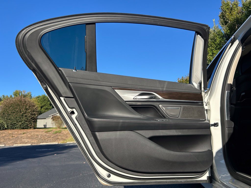 Used 2020 BMW 740i RWD image 63