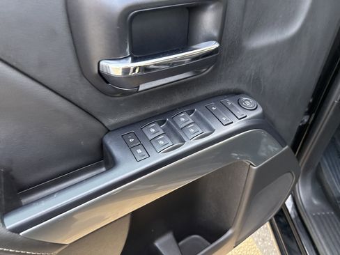 Used 2018 Chevrolet Silverado 1500 LT w/ All Star Edition image 15