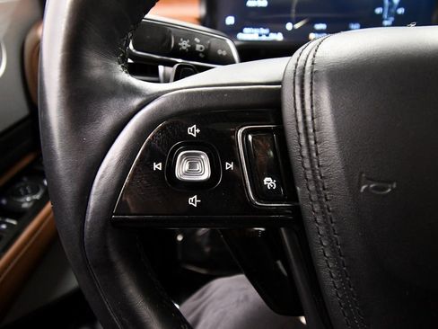 Used 2020 Lincoln Aviator Reserve w/ Equipment Group 202A image 24