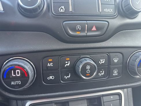 Used 2023 GMC Terrain SLT FWD image 17