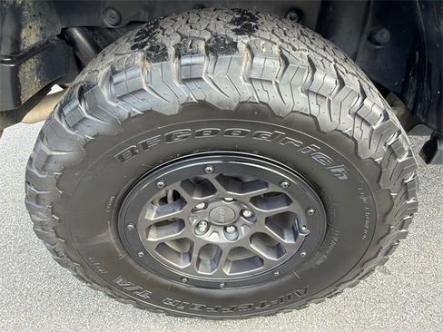 Used 2023 Jeep Wrangler Unlimited Sport image 17