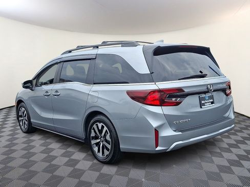 Used 2026 Honda Odyssey EX-L image 5