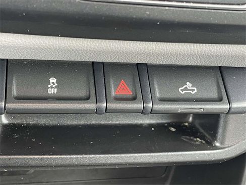 Used 2019 Chevrolet Colorado W/T image 24