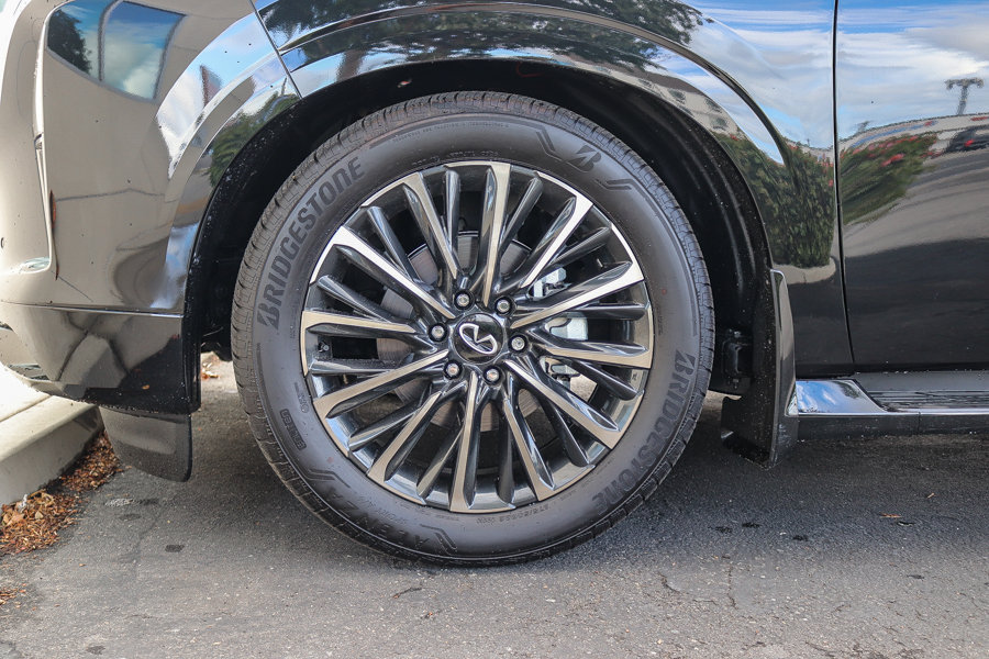New 2027 INFINITI QX80 Autograph w/ Premium Cargo Package AWD/4WD image 10