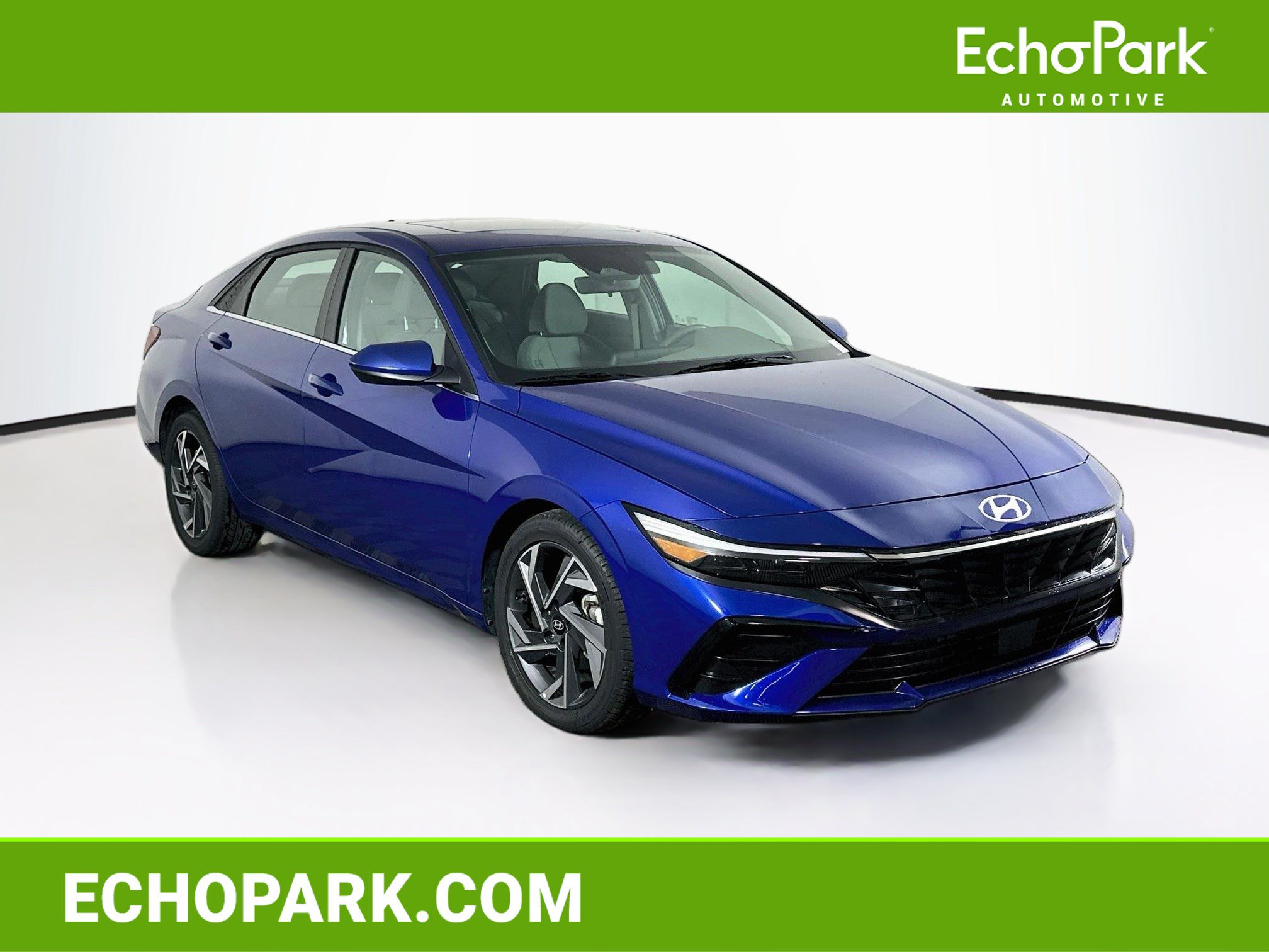 Used 2025 Hyundai Elantra SEL FWD image 1