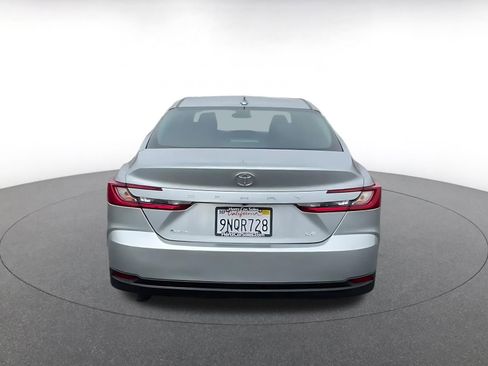 Used 2025 Toyota Camry LE image 12