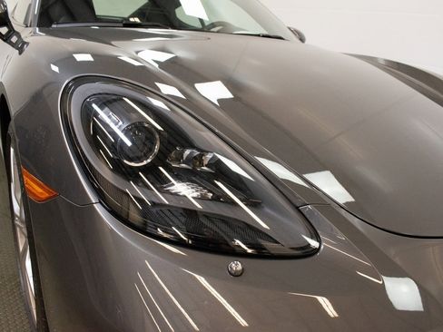 Certified 2018 Porsche 718 Cayman S image 11