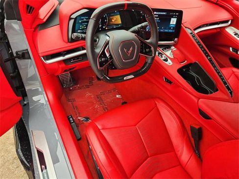 Used 2025 Chevrolet Corvette E-Ray AWD/4WD image 29