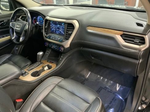 Used 2019 GMC Acadia Denali w/ Technology Package image 10