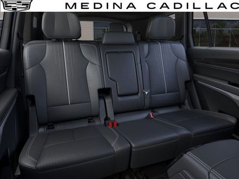 New 2026 Cadillac Vistiq Luxury image 18