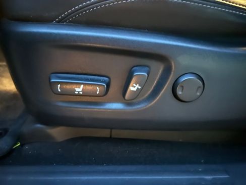 Used 2019 Toyota 4Runner Limited image 16