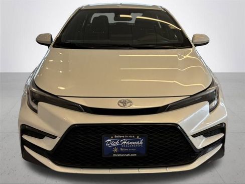 Used 2024 Toyota Corolla SE image 3