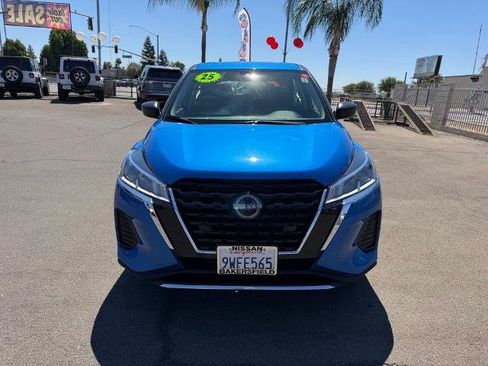 Certified 2025 Nissan Kicks Play S FWD image 2