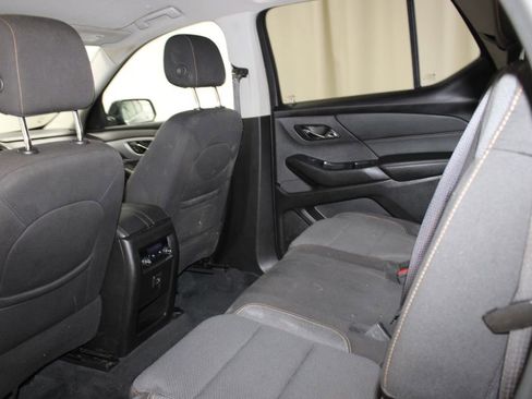 Used 2021 Chevrolet Traverse LS image 16