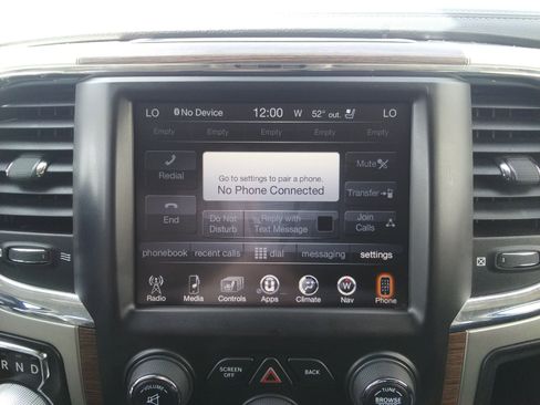Used 2015 RAM 1500 Laramie w/ Convenience Group AWD/4WD image 26