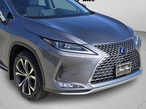 Used 2022 Lexus RX 450h w/ Premium Package image 9