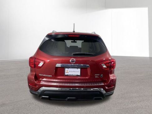 Used 2017 Nissan Pathfinder SL image 14