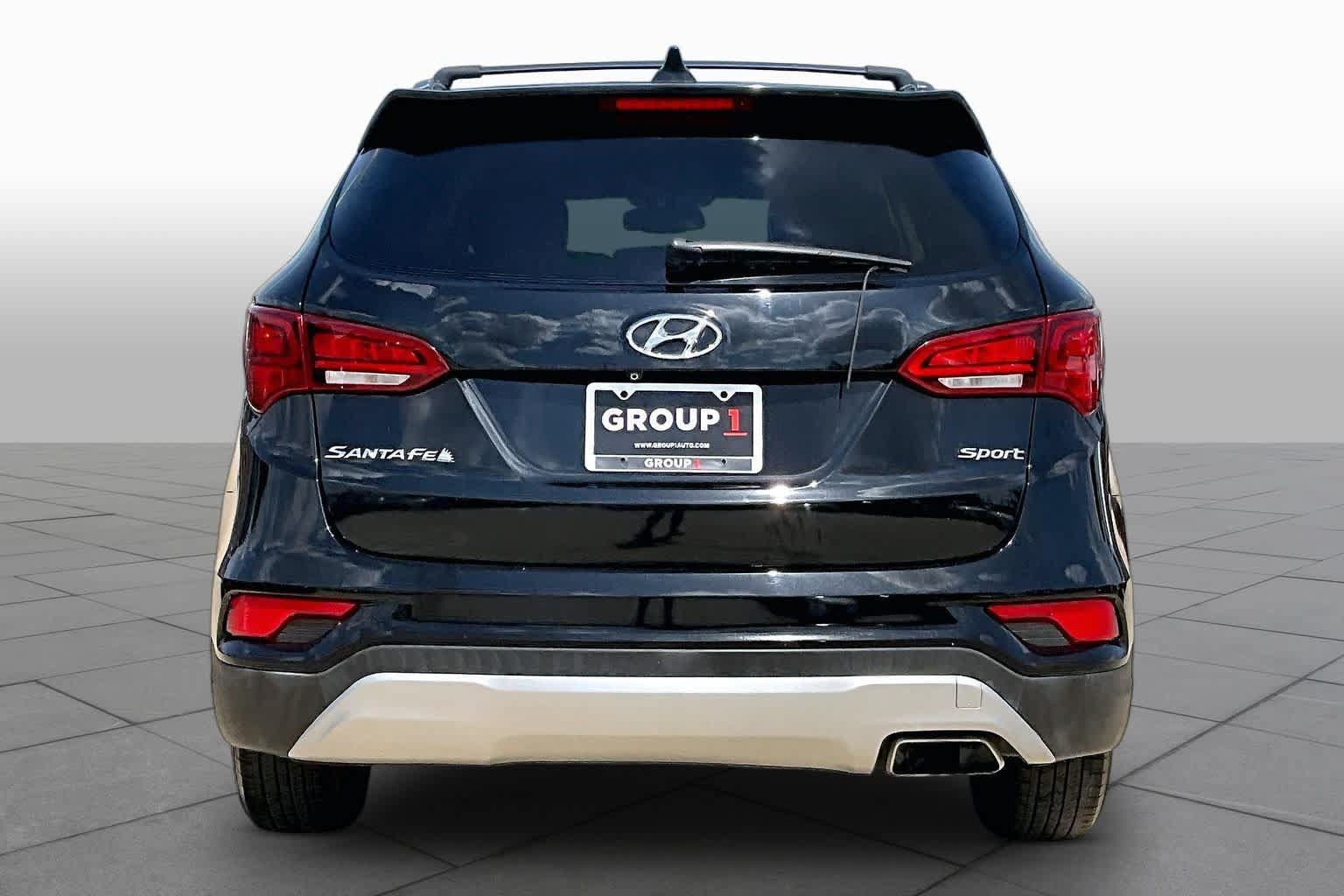 Used 2017 Hyundai Santa Fe Sport FWD image 5