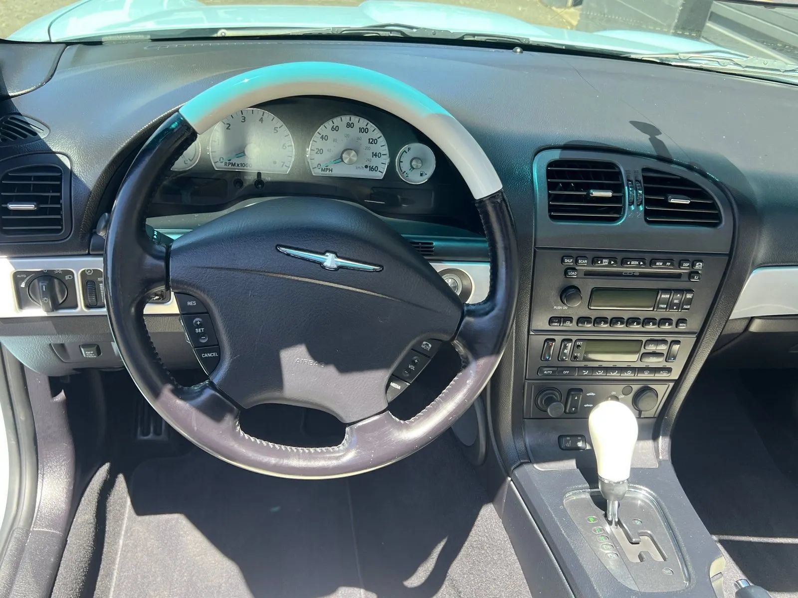 Used 2003 Ford Thunderbird RWD image 21