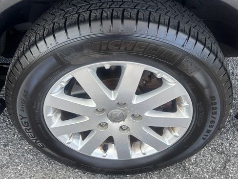 Used 2012 Chrysler Town & Country Touring-L w/ Entertainment Group #2 FWD image 8