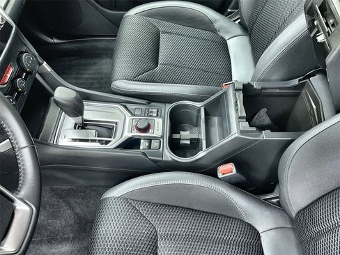 Used 2022 Subaru Forester Premium image 18