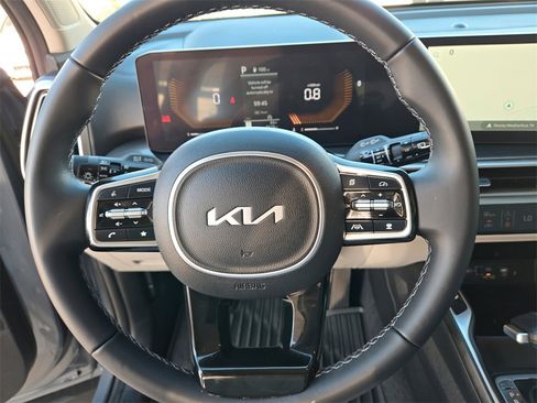 Used 2025 Kia Sorento EX image 14