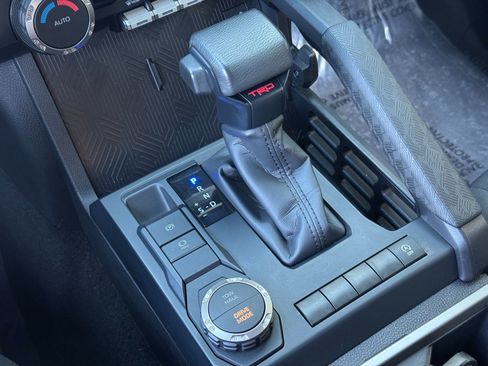 Used 2024 Toyota Tacoma TRD Sport RWD image 29