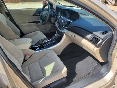 Used 2013 Honda Accord EX image 5