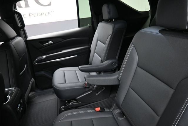 Certified 2025 Chevrolet Traverse LT w/ Sun and Wheel Package FWD image 22