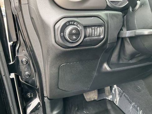 Used 2020 Jeep Gladiator Sport w/ Quick Order Package 24S image 18