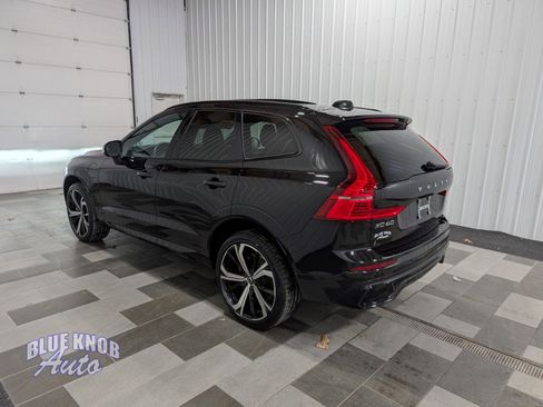 Used 2022 Volvo XC60 T8 R-Design w/ Advanced Package image 2
