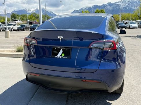 Used 2022 Tesla Model Y Long Range AWD/4WD image 33
