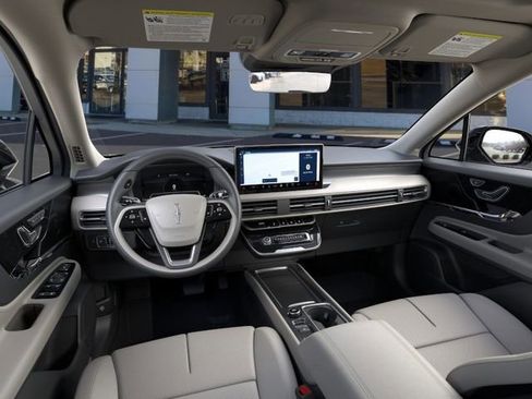 New 2026 Lincoln Corsair Premiere image 10