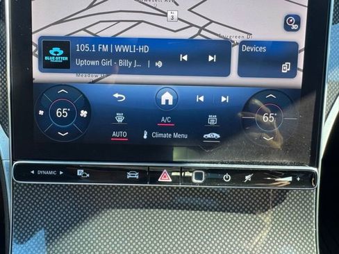 Used 2024 Mercedes-Benz GLC 300 4MATIC image 32