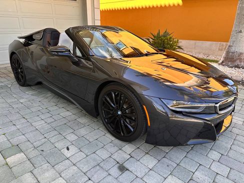Used 2019 BMW i8 Roadster AWD/4WD image 36