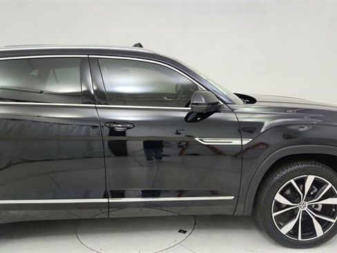 Used 2024 Volkswagen Atlas Cross Sport SEL Premium R-Line image 8