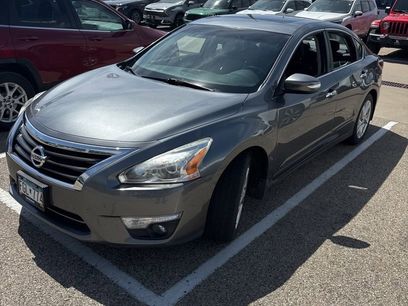 Used 2015 Nissan Altima 2.5 SL w/ Technology Package