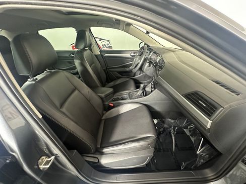 Used 2020 Volkswagen Jetta SE FWD image 24