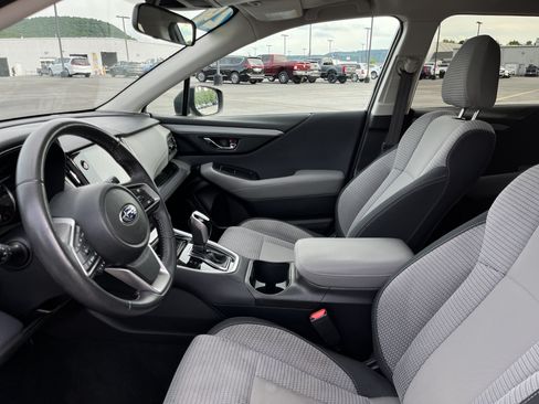 Used 2024 Subaru Outback Premium AWD/4WD image 15