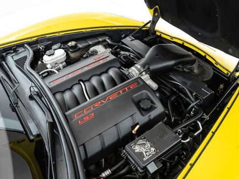 Used 2013 Chevrolet Corvette Coupe w/ 3LT Preferred Equipment Group image 32