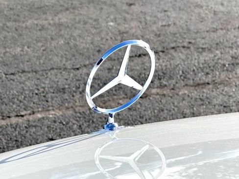 Used 2003 Mercedes-Benz E 320 Sedan image 24