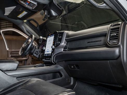 Used 2023 RAM 2500 Limited image 19