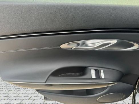 Used 2025 Genesis GV70 2.5T AWD/4WD image 36